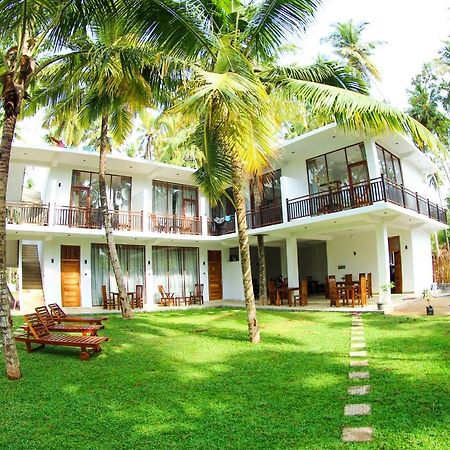 Hotel Bay Hiriketiya Dikwella Esterno foto