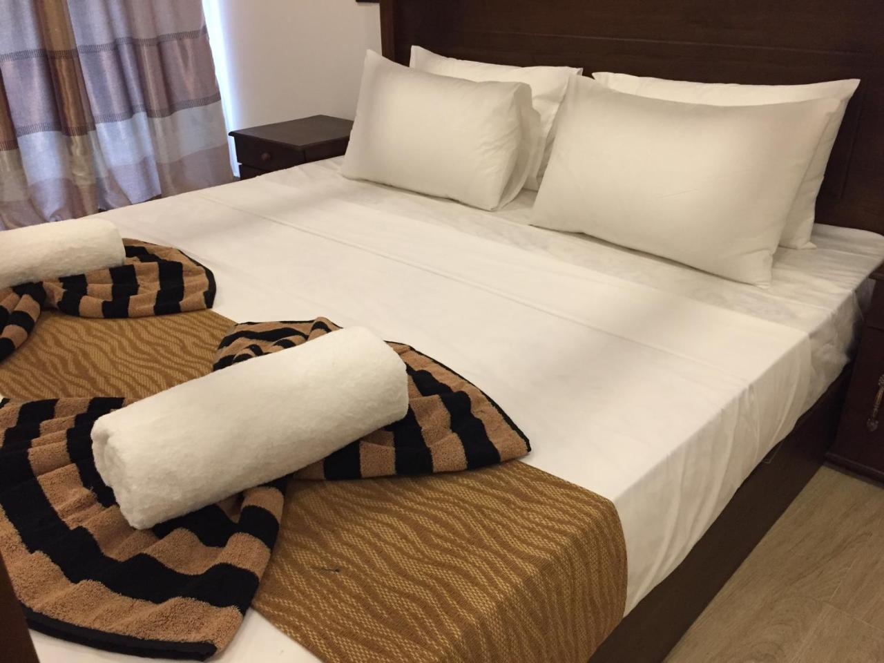 Hotel Bay Hiriketiya Dikwella Esterno foto
