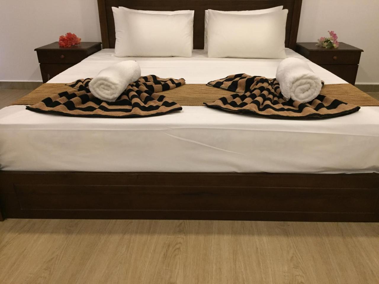 Hotel Bay Hiriketiya Dikwella Esterno foto