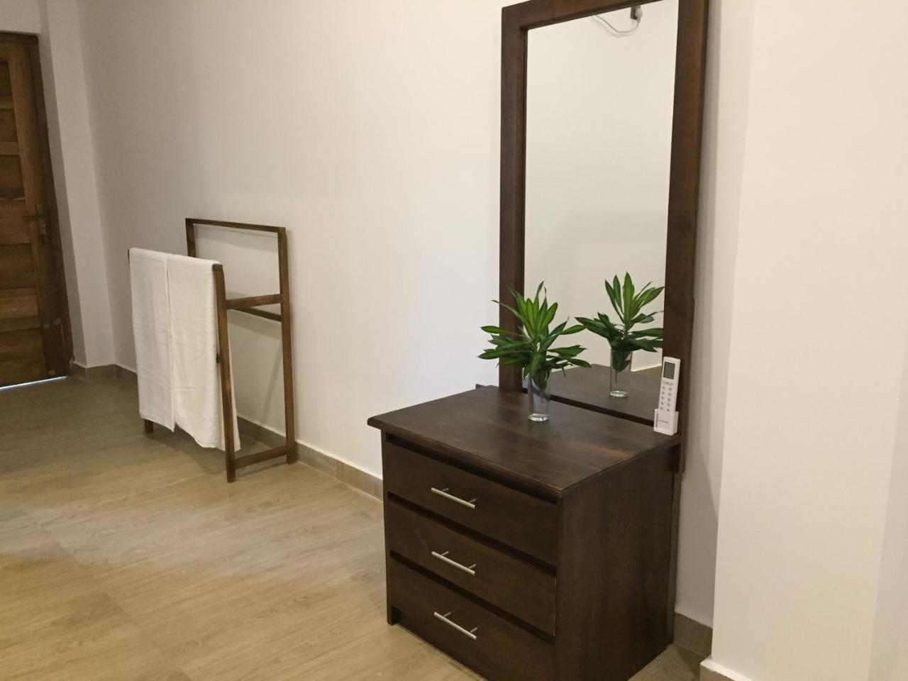 Hotel Bay Hiriketiya Dikwella Esterno foto