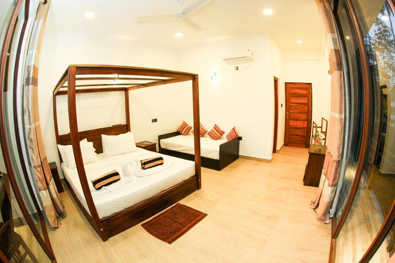 Hotel Bay Hiriketiya Dikwella Esterno foto