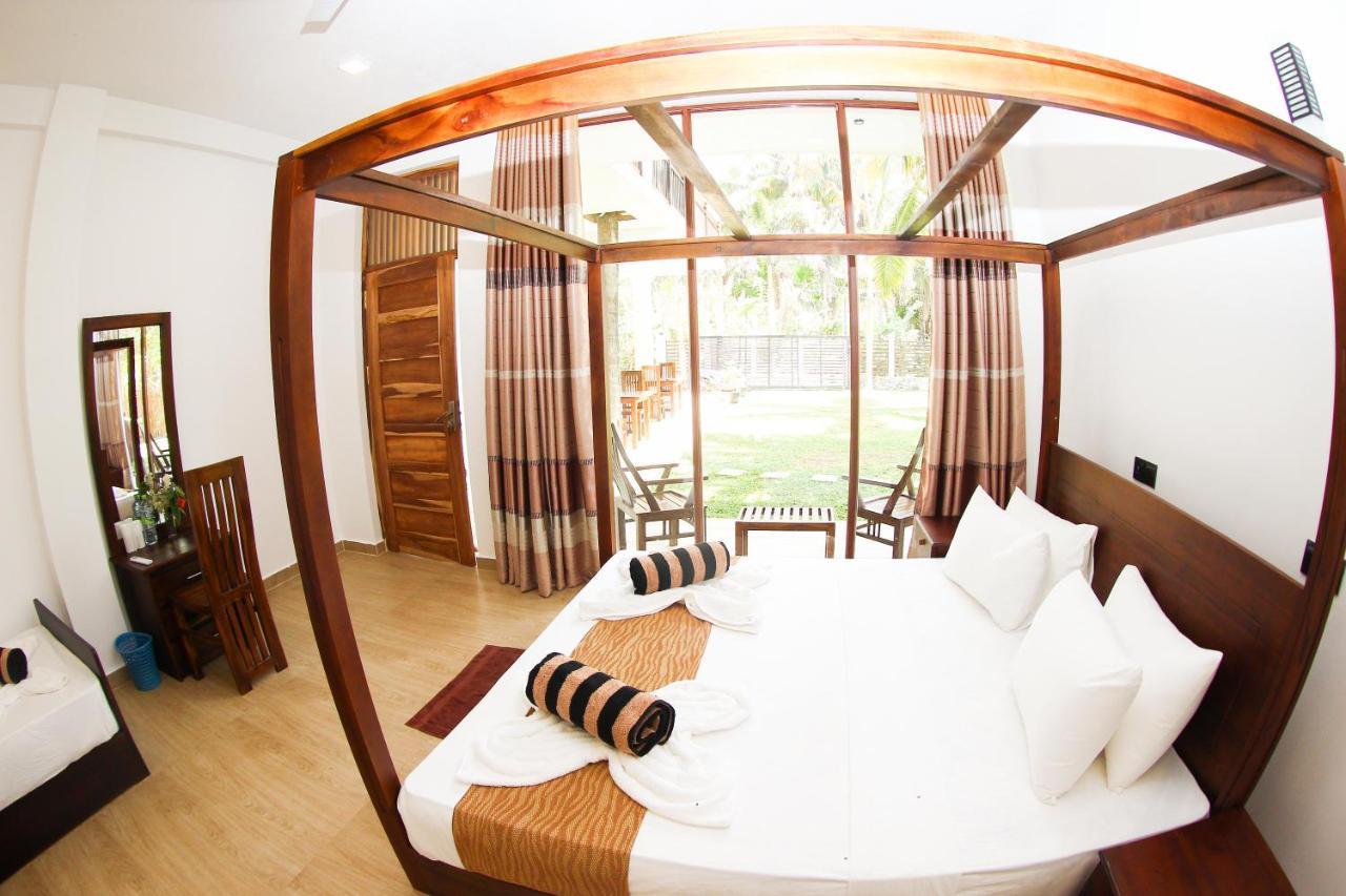 Hotel Bay Hiriketiya Dikwella Esterno foto