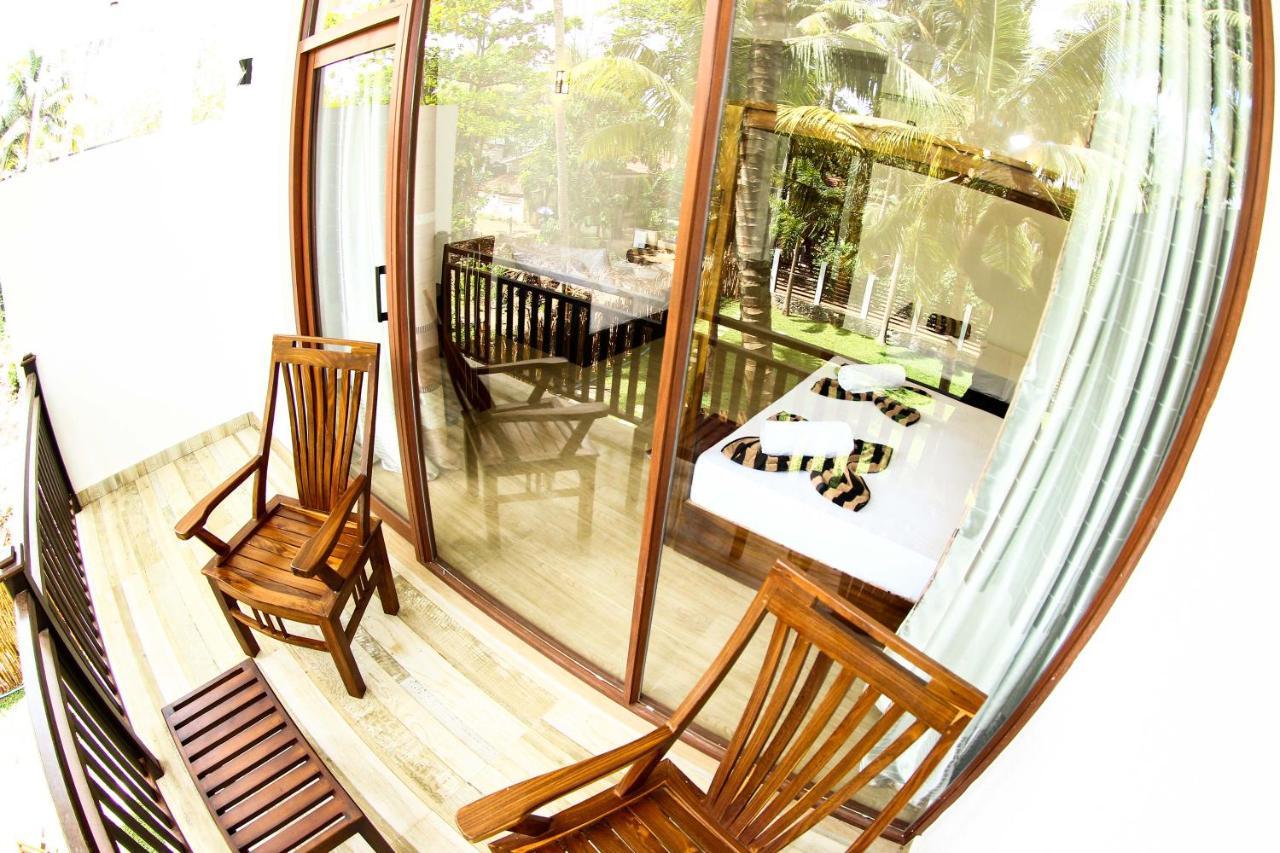 Hotel Bay Hiriketiya Dikwella Esterno foto