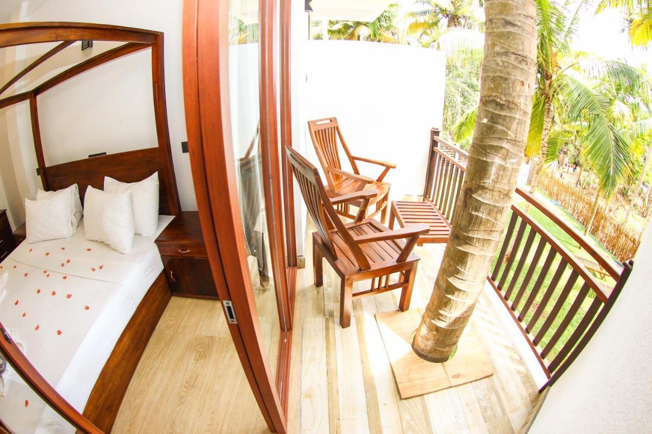 Hotel Bay Hiriketiya Dikwella Esterno foto