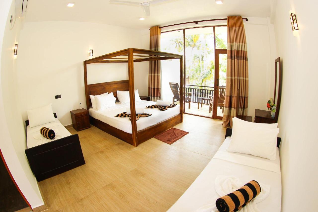 Hotel Bay Hiriketiya Dikwella Esterno foto
