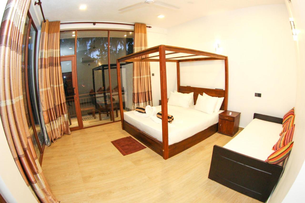 Hotel Bay Hiriketiya Dikwella Esterno foto