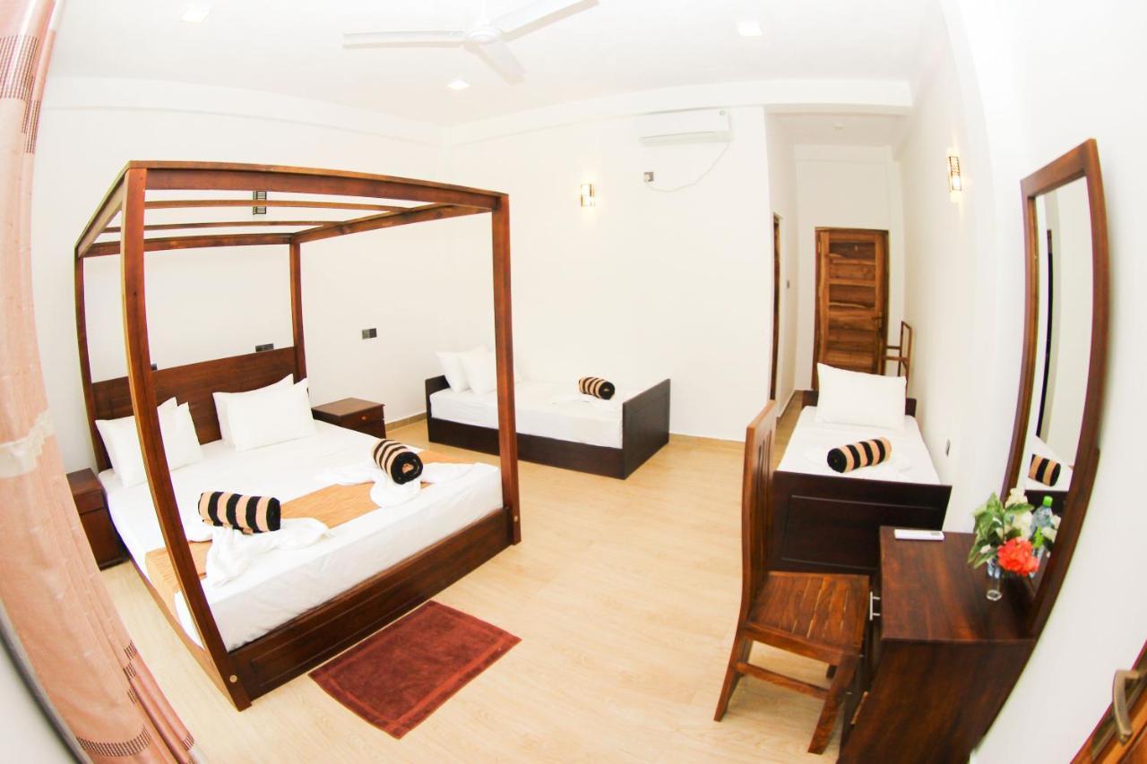 Hotel Bay Hiriketiya Dikwella Esterno foto